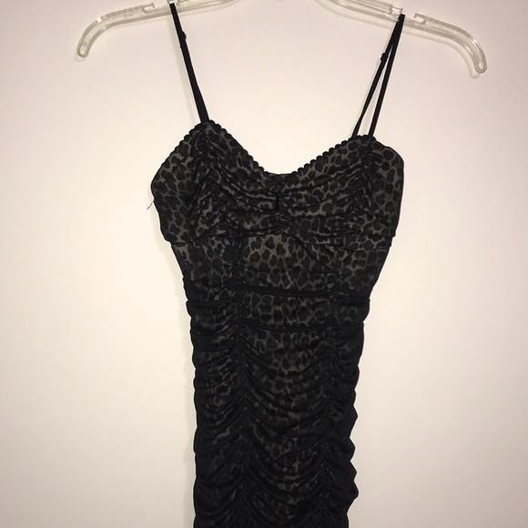 XOXO Dress - Picture 4 of 8